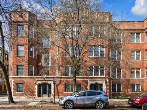 7030 N Paulina St #2, Chicago, IL 60626