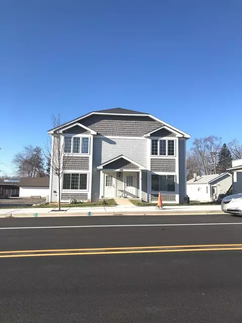 126 Washington St, Ingleside, IL 60041