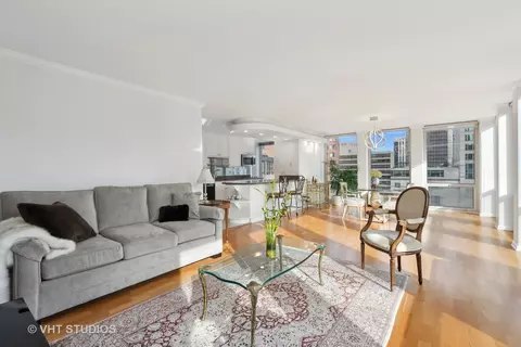 111 E Chestnut St #17A, Chicago, IL 60611 photo 4