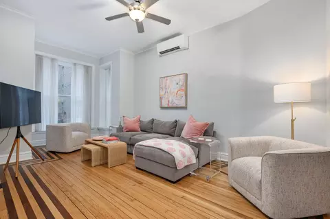 Bedroom - 15 E Goethe St, Chicago, IL 60610 photo 1 of 8