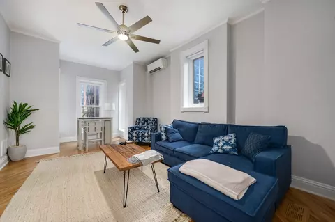 Living - 15 E Goethe St, Chicago, IL 60610 photo 5 of 6