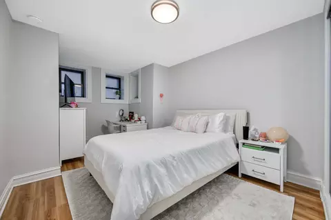 Bedroom - 15 E Goethe St, Chicago, IL 60610 photo 5 of 8