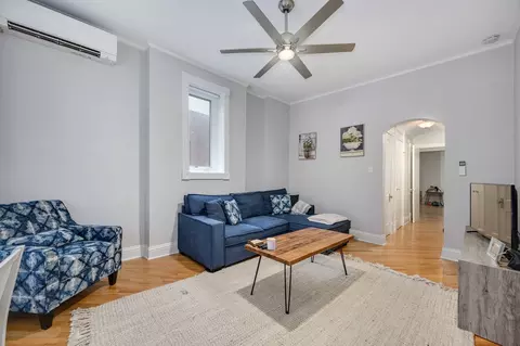 Living - 15 E Goethe St, Chicago, IL 60610 photo 6 of 6