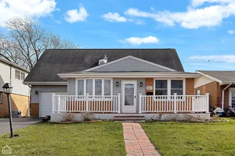 4427 Richard Ave, Oak Forest, IL 60452