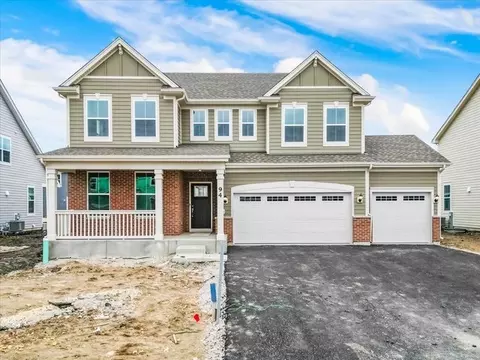 110 Hedgerow Dr, Elgin, IL 60124