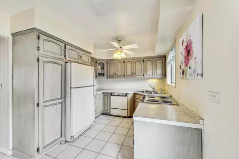 Kitchen - 257 E Normandy Dr, Addison, IL 60101 photo 1 of 1