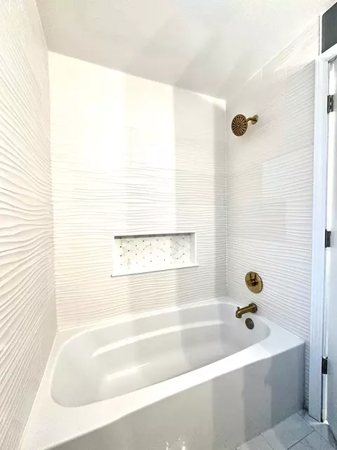 1628 E 93rd St, Chicago, IL 60617 photo 6