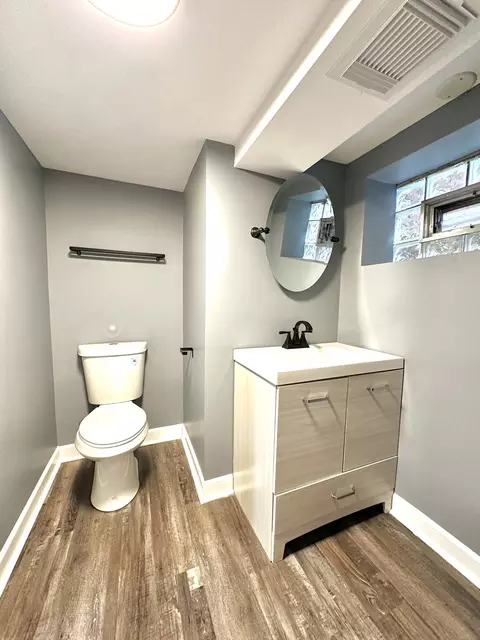 1628 E 93rd St, Chicago, IL 60617 photo 8