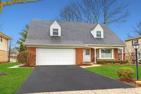 112 N Evanston Ave, Arlington Heights, IL 60004