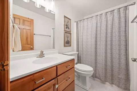 3308 Meadow Trl E, Dekalb, IL 60115 photo 14