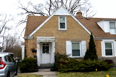 1827 Linden St, Des Plaines, IL 60018