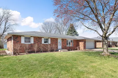 333 S Elm St, Manteno, IL 60950