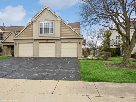 500 Bridle Trl, Wheeling, IL 60090