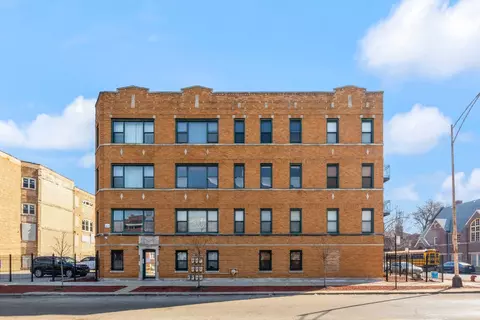 7357 S Yates Blvd #2, Chicago, IL 60649