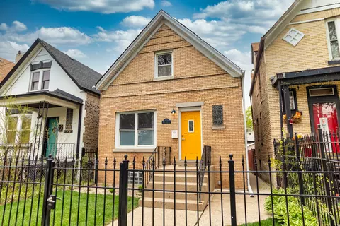 3434 W Beach Ave, Chicago, IL 60651