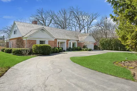 1134 Pine St, Winnetka, IL 60093