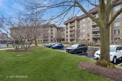 1280 Rudolph Rd #1G, Northbrook, IL 60062