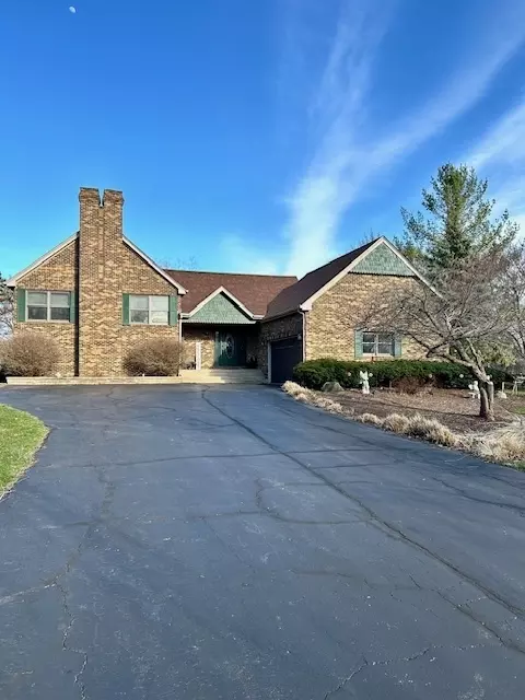 6414 Suttondale Rd, Huntley, IL 60142
