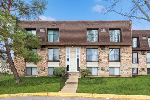 185 N Waters Edge Dr #201, Glendale Heights, IL 60139