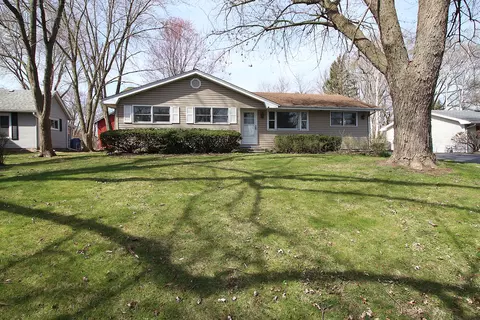 2405 Cosmic Dr, Joliet, IL 60431