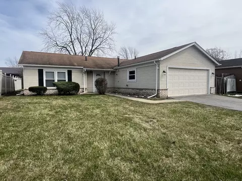 17479 Eastgate Dr, Country Club Hills, IL 60478