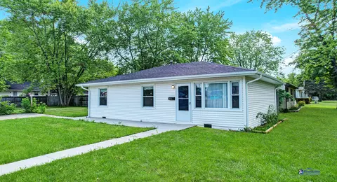 2024 20th St, Zion, IL 60099
