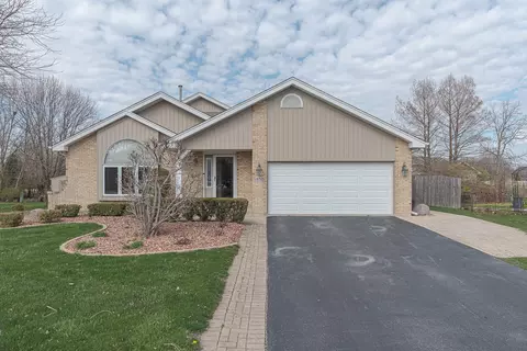 19501 Maurita Ct, Mokena, IL 60448