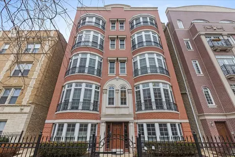 632 W Wrightwood Ave #2E, Chicago, IL 60614