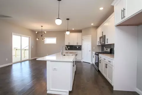 Kitchen - 19 Fedor Cir, Bloomington, IL 61705 photo 2 of 4