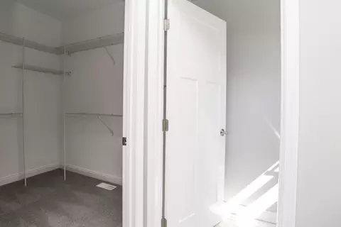Bath - 19 Fedor Cir, Bloomington, IL 61705 photo 3 of 4