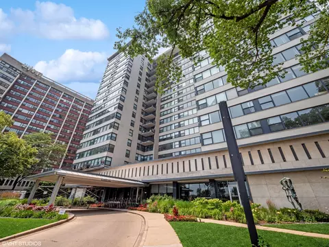 3440 N Lake Shore Dr #18A, Chicago, IL 60657