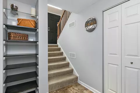 4010 Pompton Ct, Elgin, IL 60124 photo 18