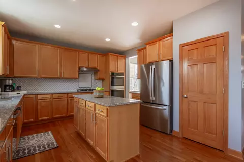 3053 Chalkstone Ave, Elgin, IL 60124 photo 12