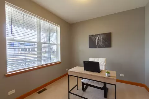3053 Chalkstone Ave, Elgin, IL 60124 photo 3
