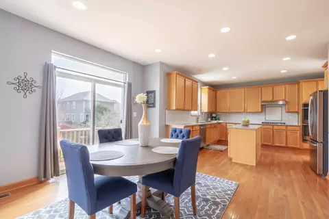 3053 Chalkstone Ave, Elgin, IL 60124 photo 8