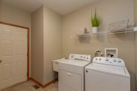 3053 Chalkstone Ave, Elgin, IL 60124 photo 16
