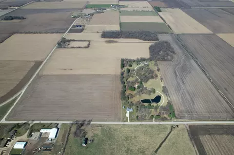 23200 Streit Rd, Harvard, IL 60033 photo 4