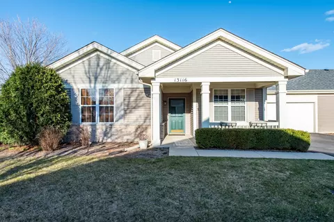 13116 W Sheffield Ln #13116, Beach Park, IL 60083
