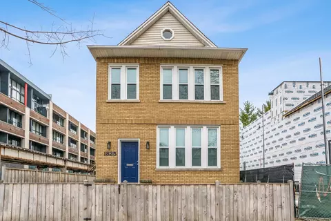 1825 W Berenice Ave, Chicago, IL 60613