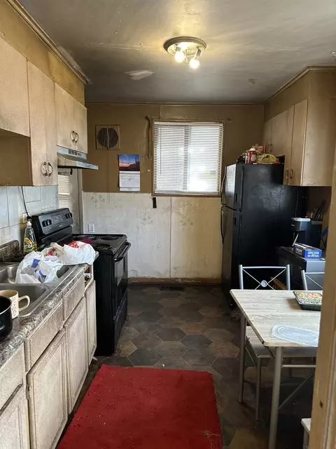 10433 S Normal Ave, Chicago, IL 60628 photo 3