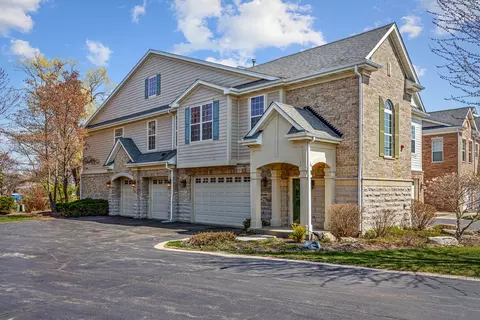 1388 Scarboro Rd #1103, Schaumburg, IL 60193