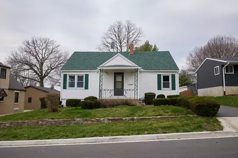Exterior - 1910 Fulton St, Peru, IL 61354 photo 3 of 5