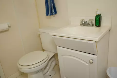 Bath - 1910 Fulton St, Peru, IL 61354 photo 3 of 3
