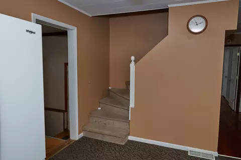 Entry Way - 1910 Fulton St, Peru, IL 61354 photo 2 of 3