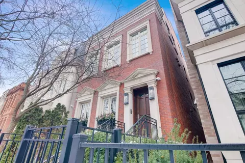 2132 N Kenmore Ave, Chicago, IL 60614