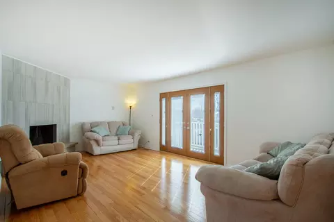 761 E Juniper Dr, Palatine, IL 60074 photo 9