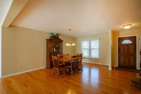 761 E Juniper Dr, Palatine, IL 60074 photo 11
