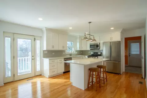 761 E Juniper Dr, Palatine, IL 60074 photo 4