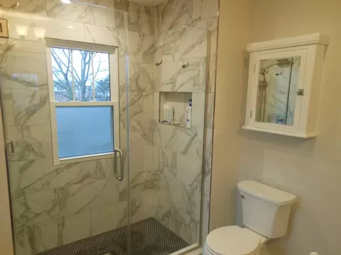 Bath - 14906 S Bartlett Ave, Plainfield, IL 60544 photo 3 of 3