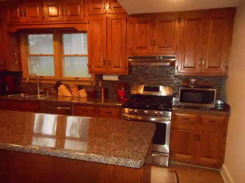 Kitchen - 14906 S Bartlett Ave, Plainfield, IL 60544 photo 3 of 5